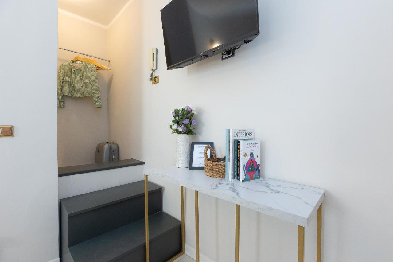Hôtel Tiny Studio Piazza Del Popolo à Rome Extérieur photo